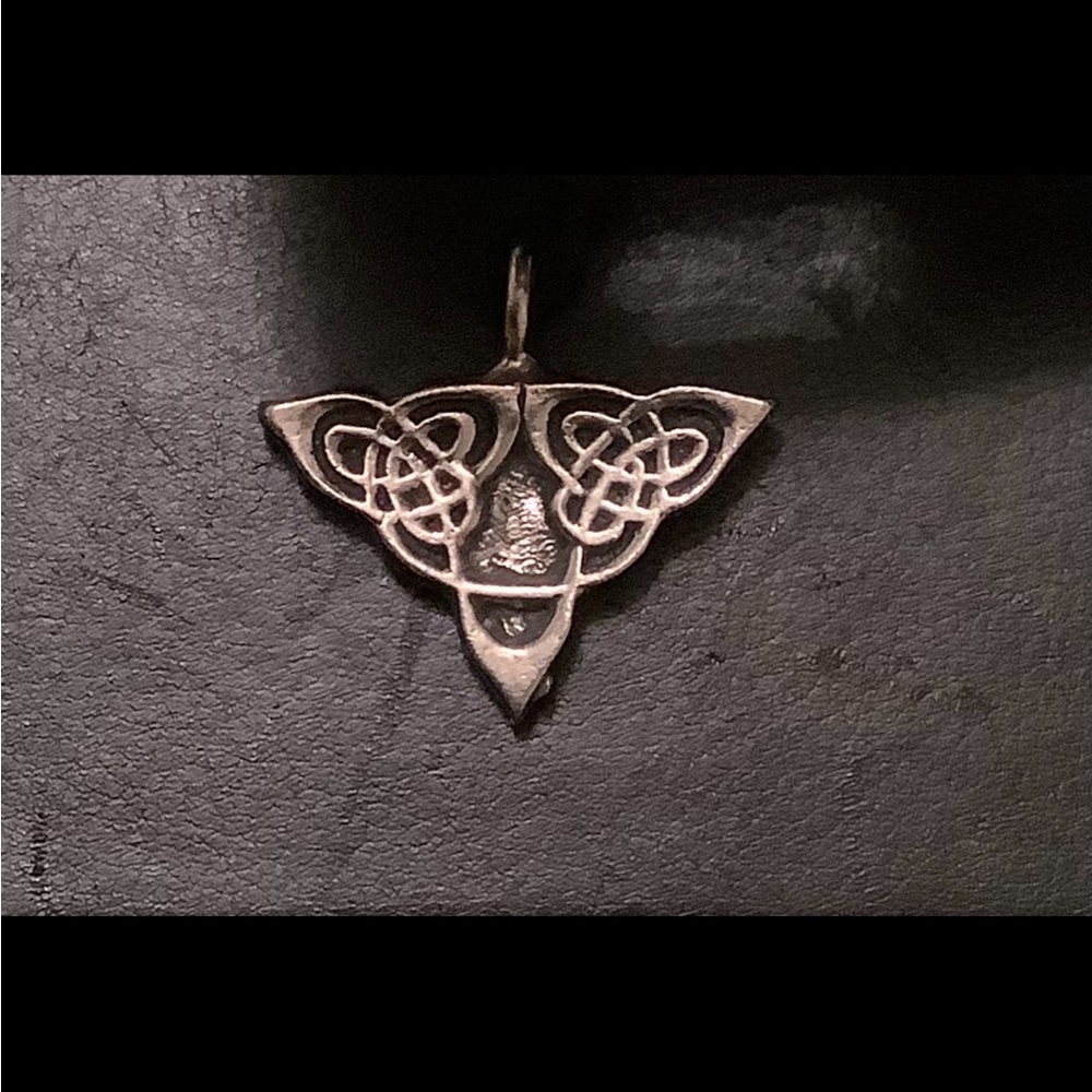 NEW vintage unisex Celtic knot work necklace